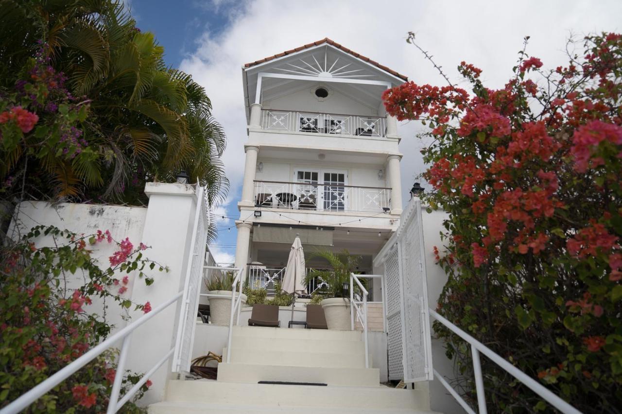 Bianca Bay 3 Bedroom West Coast Beach Front Villa Сент-Джеймс Экстерьер фото
